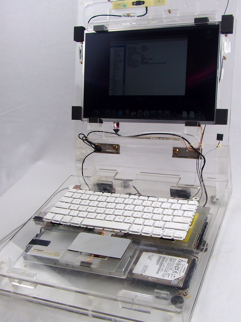 Illustration for article titled Apple's Come a Long Way Since This Original MacBook Reference Design